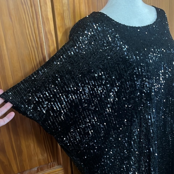 Caroline Rose Black Sequin Caftan Top - Picture 5 of 11